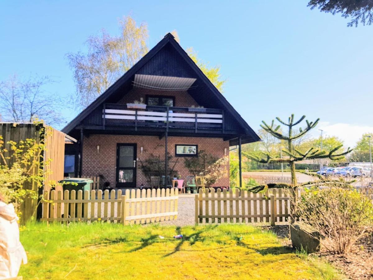 5 Minute Walk To Lego - 2 Bedrooms Loft Floor With Balcony Billund Luaran gambar